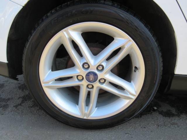 2015 Ford Focus 1.0 EcoBoost 125 Titanium 5dr Auto