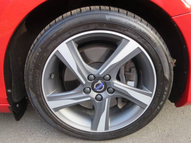 2016 Volvo V40 2.0 D2 [120] R DESIGN 5dr Geartronic