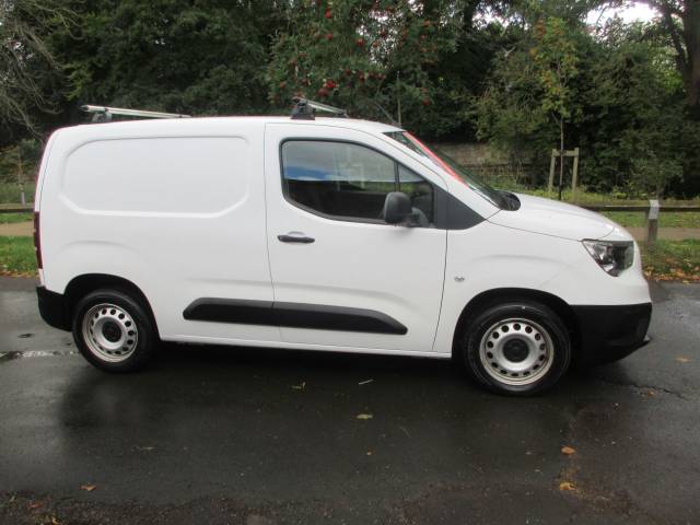 2019 Vauxhall Combo Cargo 2300 1.5 Turbo D 130ps H1 Edition Van Auto