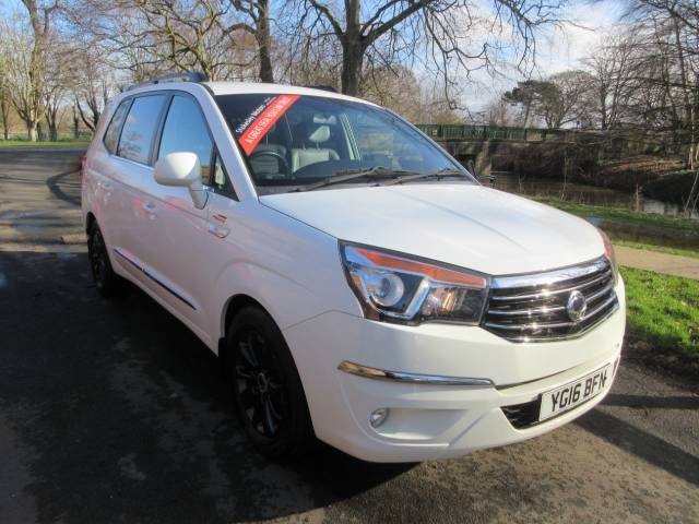 SsangYong Turismo 2.2 ELX 5dr Tip Auto 4WD MPV Diesel White