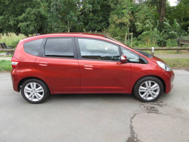 2015 Honda Jazz 1.4 i-VTEC ES Plus 5dr CVT