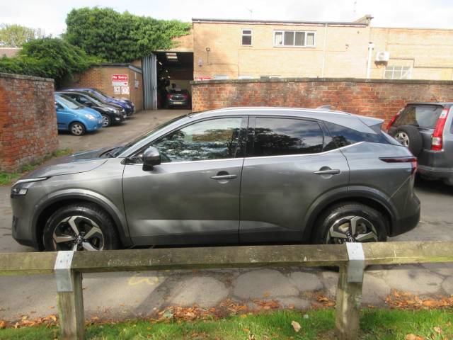 2022 Nissan Qashqai 1.3 DiG-T MH N-Connecta 5dr