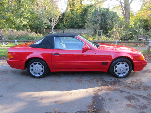 1993 Mercedes-Benz SL Series 3.0 300 SL 2dr Auto
